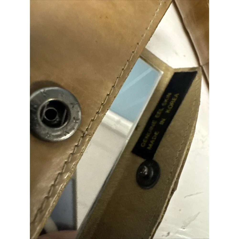 The Unbranded Brand vtg eel